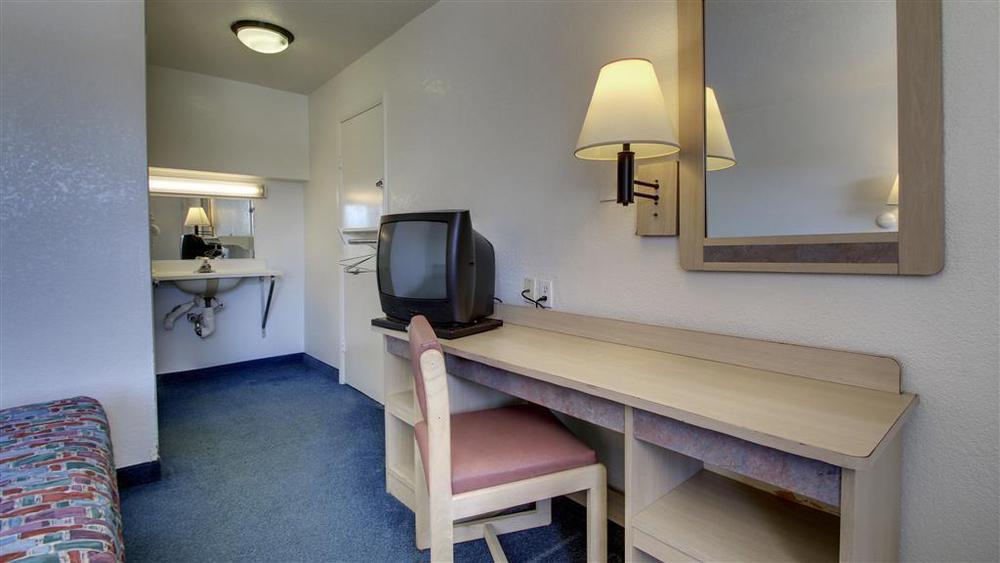 Motel 6 - Oklahoma City Airport Phòng bức ảnh