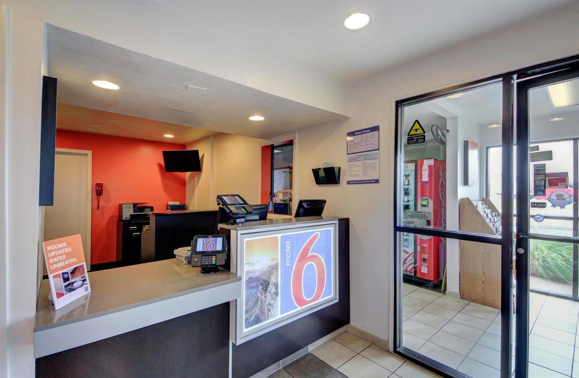Motel 6 - Oklahoma City Airport Ngoại thất bức ảnh