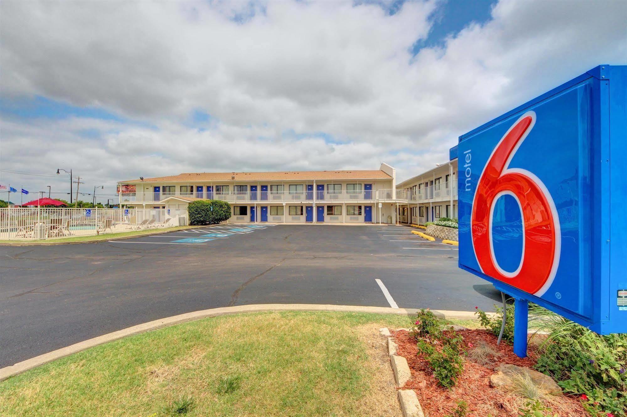 Motel 6 - Oklahoma City Airport Ngoại thất bức ảnh
