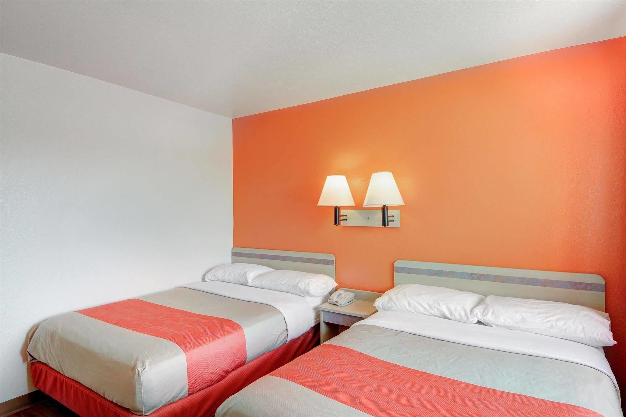 Motel 6 - Oklahoma City Airport Ngoại thất bức ảnh